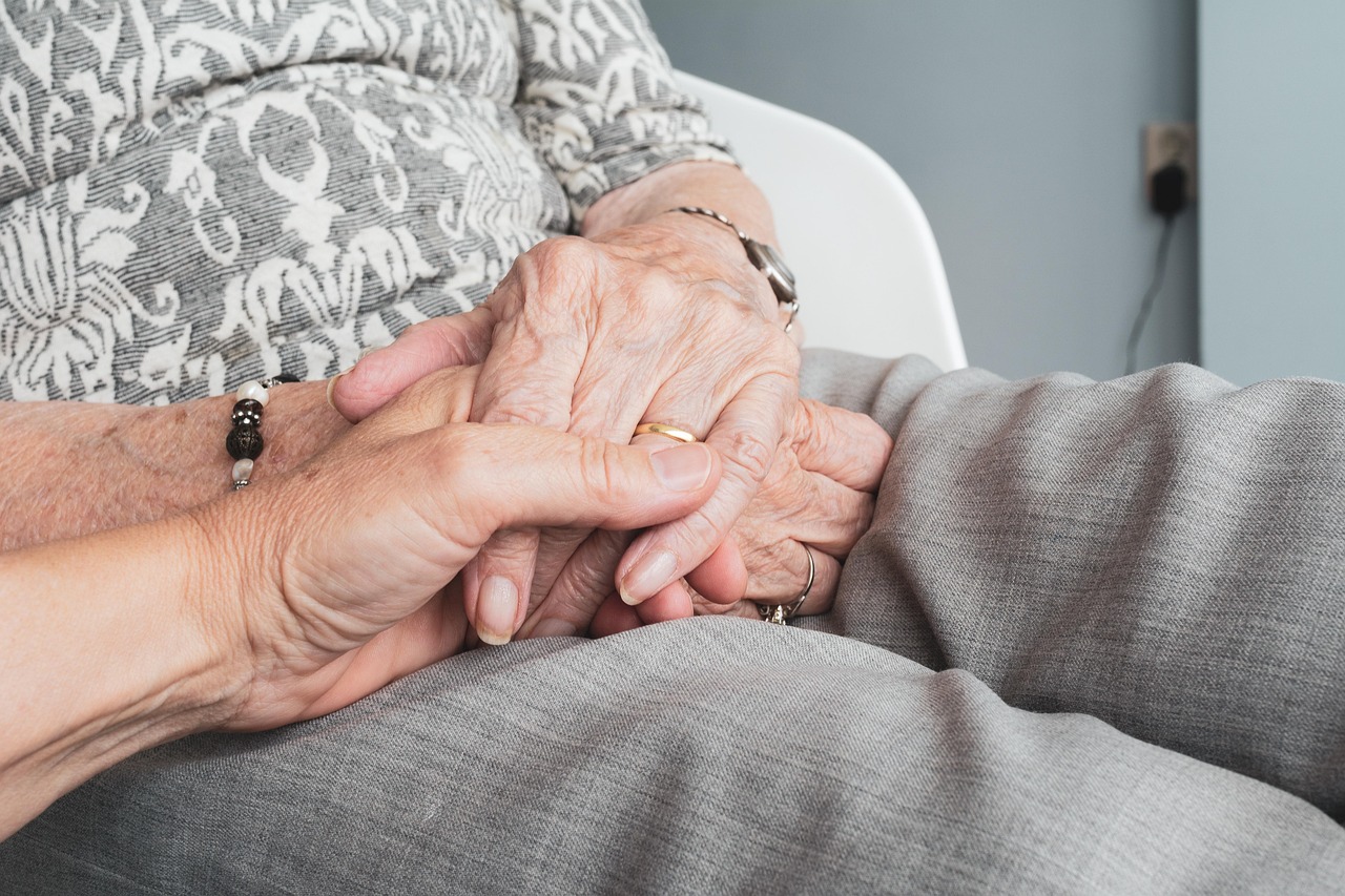 hands, old, old age, senior citizens, happy mothers day, vulnerable, concern, old person, elderly, retirement, self-reliance, loneliness, woman, grandmother, seniors, lived, help out, support, together, friendship, mom, mum